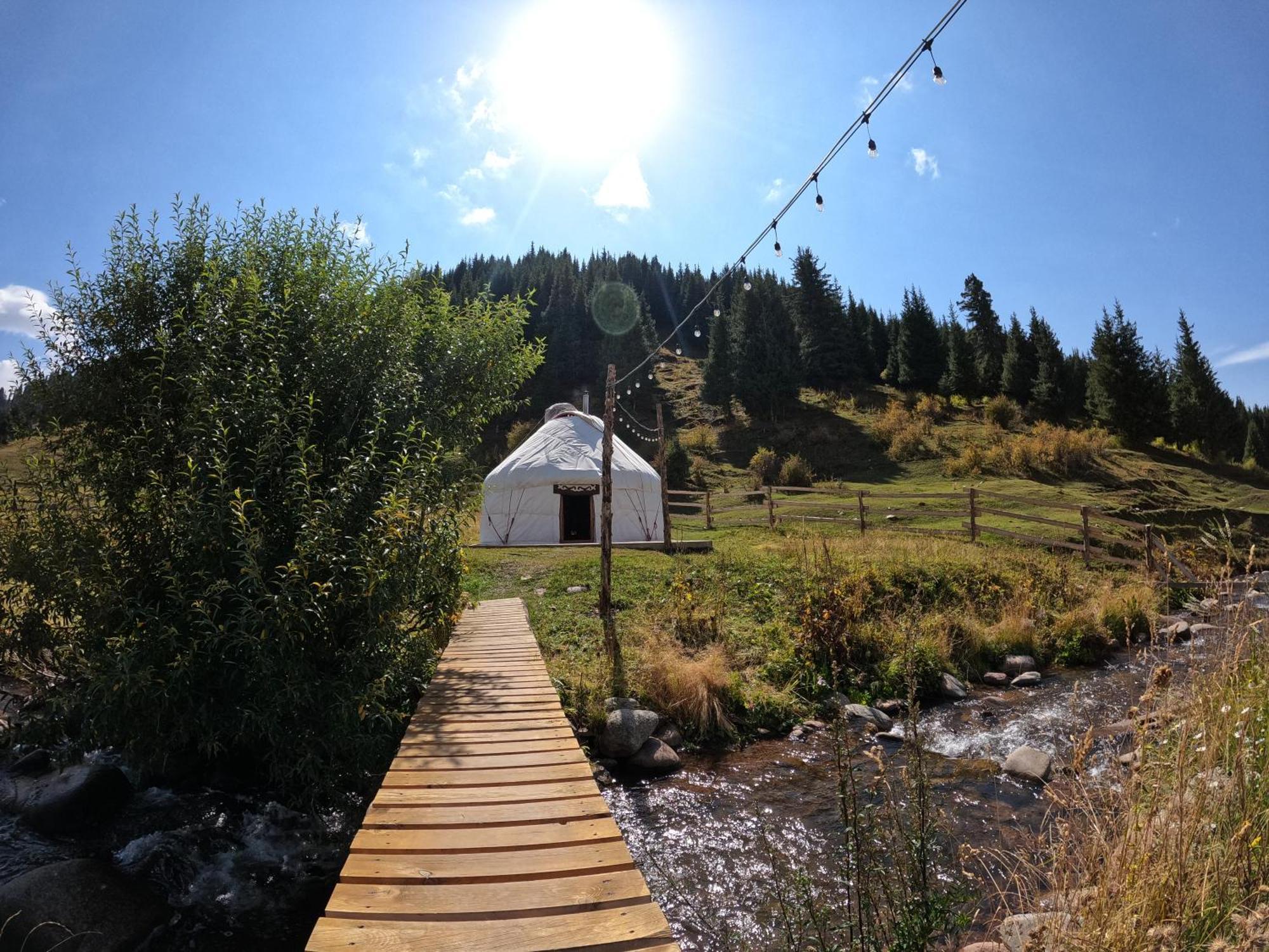 Mine Hostel Dzhergalan Jyrgalan Экстерьер фото