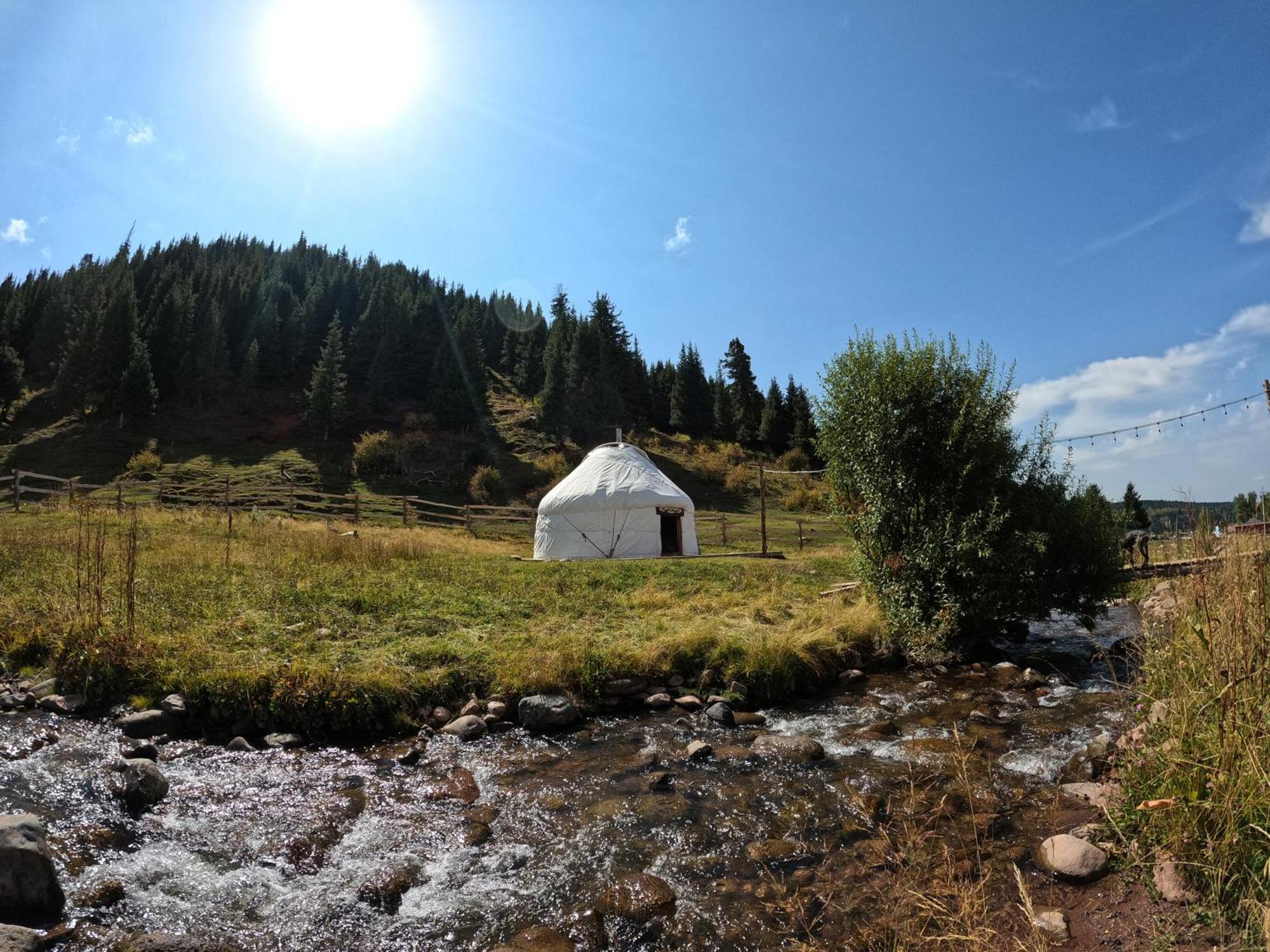 Mine Hostel Dzhergalan Jyrgalan Экстерьер фото